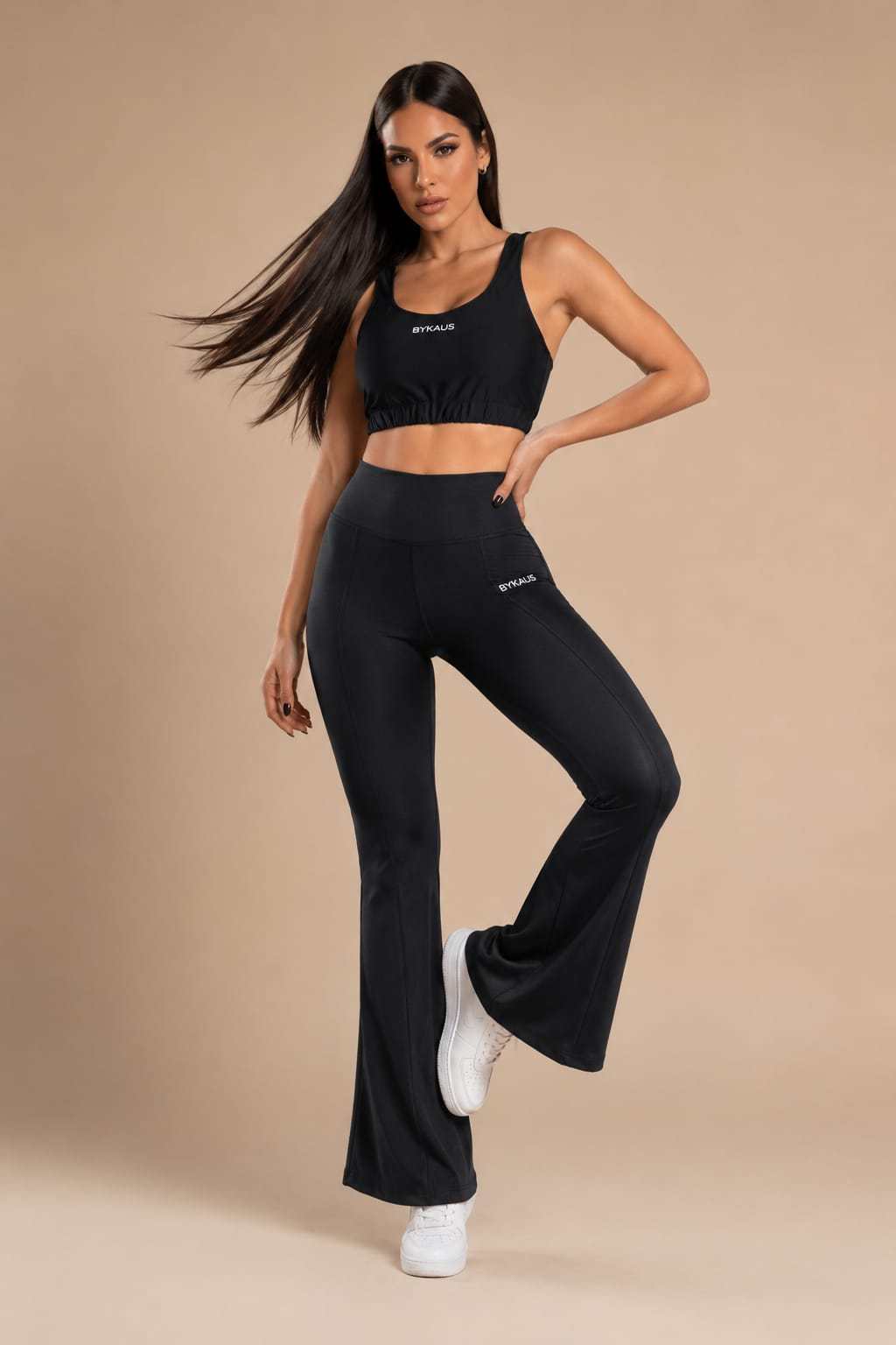 Conjunto Fitness Top ALÇA Única + Legging Flare  Legging Peças com Detalhes em Elástico Zero Transparência
